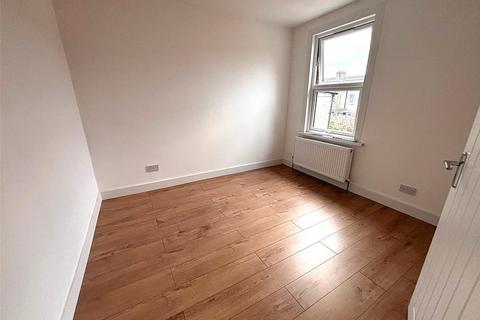 3 bedroom terraced house for sale, Kenneth Road, Romford RM6