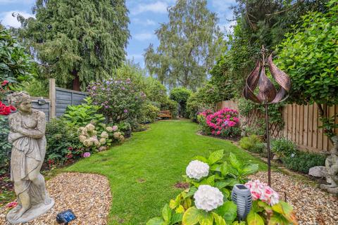 3 bedroom semi-detached house for sale, Watford WD19