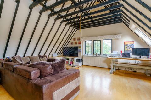 2 bedroom apartment for sale, Northwood HA6