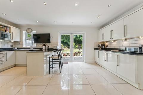4 bedroom detached house for sale, 69 Ducks Hill Road, Northwood HA6