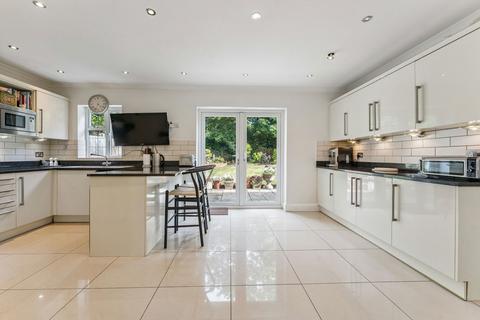 4 bedroom detached house for sale, Ducks Hill Road, Northwood HA6