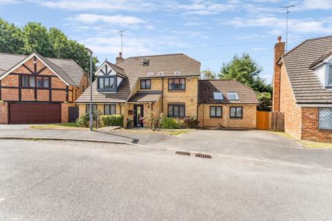 6 bedroom detached house for sale, The Oaks, Watford WD19