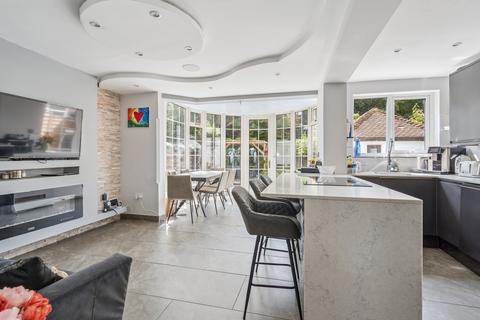 3 bedroom detached house for sale, Watford WD19