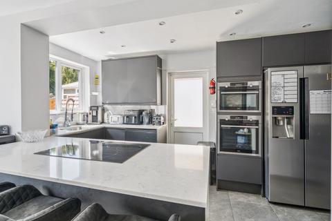 3 bedroom detached house for sale, Watford WD19