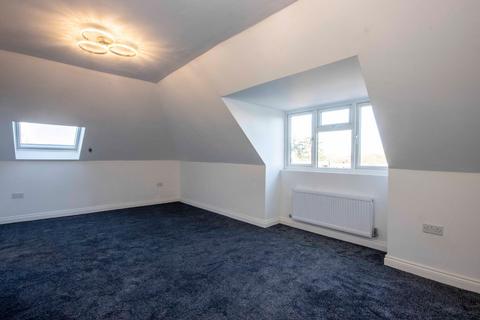 3 bedroom apartment for sale, Havergate House, Northwood HA6