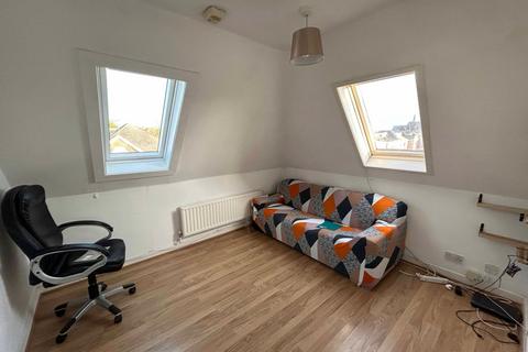 2 bedroom flat for sale, Hamilton Road, Bournemouth