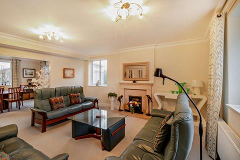 5 bedroom detached house for sale, Northwood HA6