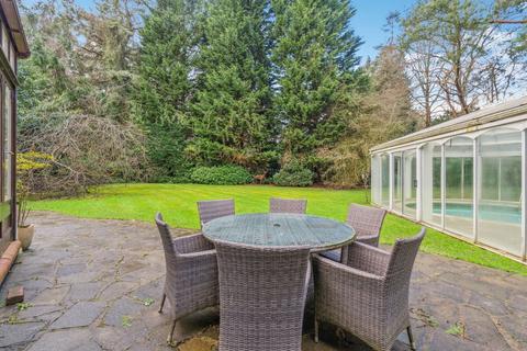 5 bedroom detached house for sale, Woodside Walk, Northwood HA6