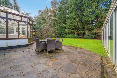 5 bedroom detached house for sale, Woodside Walk, Northwood HA6