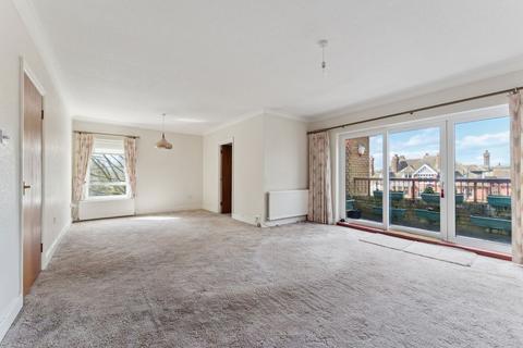 3 bedroom flat for sale, Falcon Close, Northwood HA6