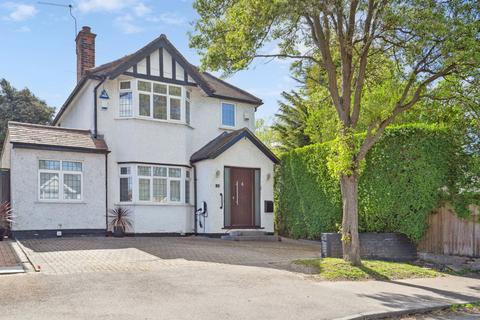 4 bedroom detached house for sale, Brookdene Avenue, Watford WD19
