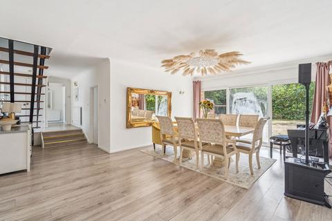 4 bedroom detached house for sale, 7a Nancy Downs, Watford WD19