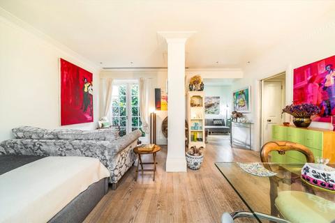 Studio for sale, Duchess Of Bedfords Walk, London W8