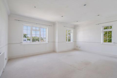 2 bedroom apartment for sale, Flat  Admirals Court, Eastbury Avenue, Northwood HA6