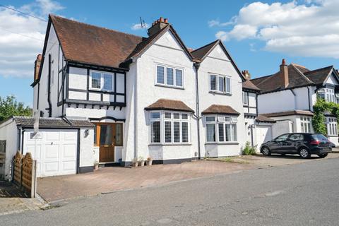 Bushey WD23