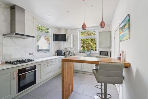 3 bedroom semi-detached house for sale, Avenue Rise, Bushey WD23