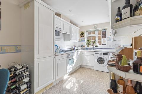 2 bedroom apartment for sale, 14 Eastbury Avenue, Northwood HA6