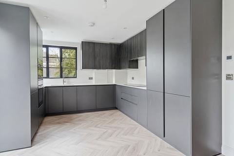 3 bedroom apartment for sale, Flat  Burgh House, Northwood HA6
