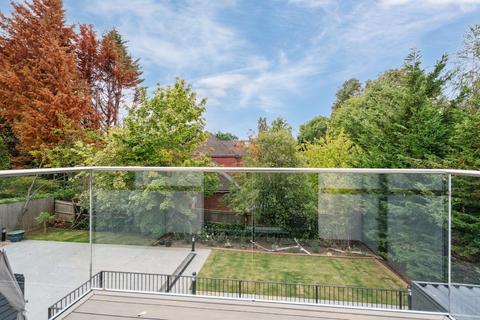 3 bedroom apartment for sale, Flat  Burgh House, Northwood HA6