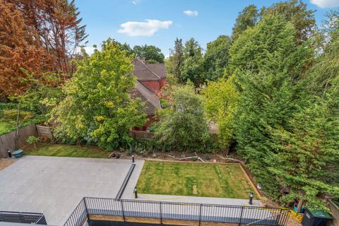 2 bedroom apartment for sale, Flat  Burgh House, Northwood HA6