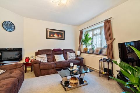 4 bedroom semi-detached house for sale, Northwood HA6