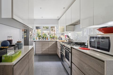 4 bedroom semi-detached house for sale, Northwood Hills, Northwood HA6