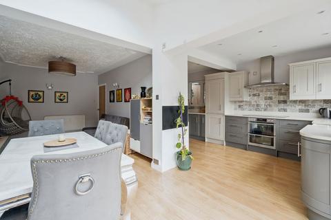 undefined, Oaklands Avenue, Watford WD19