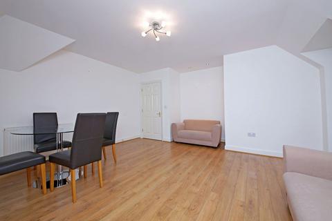 2 bedroom apartment for sale, Latimer Place, Northwood HA6