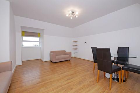 2 bedroom apartment for sale, Latimer Place, Northwood HA6