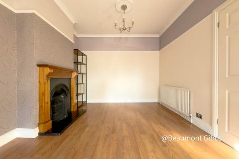 3 bedroom terraced house to rent, Thornhill Avenue, Plumstead, London, SE18 2HR