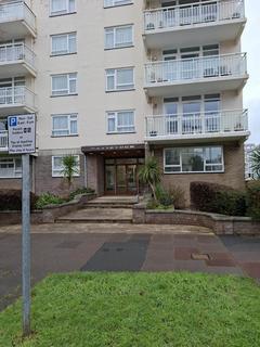 3 bedroom flat to rent, Devonshire Place, Eastbourne