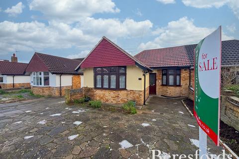 Dorkins Way, Upminster, RM14