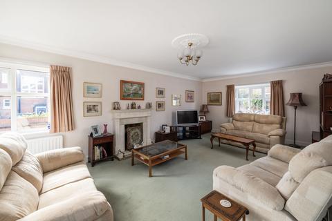 undefined, Evesham Road, Reigate, RH2