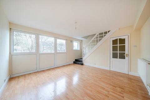 2 bedroom maisonette for sale, Courtlands Avenue, Lee