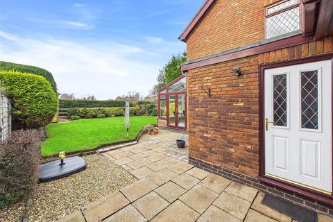 undefined, Essington Close, Shenstone, Lichfield