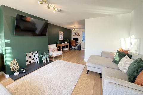 undefined, Spencer Avenue, Taunton TA2