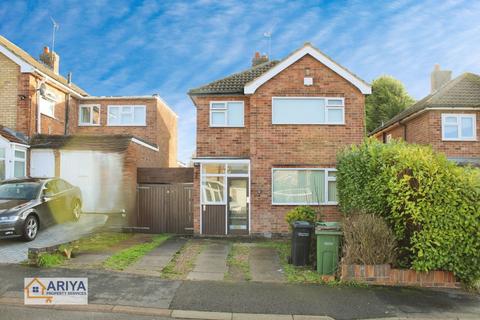 3 bedroom detached house to rent, Bollington Road, Oadby, Leicester LE2