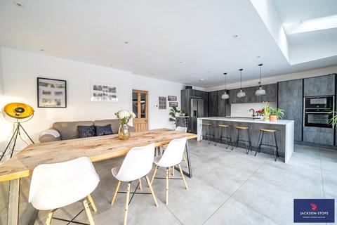 5 bedroom detached house for sale, Station Road, Woburn Sands, Milton Keynes, Buckinghamshire, MK17
