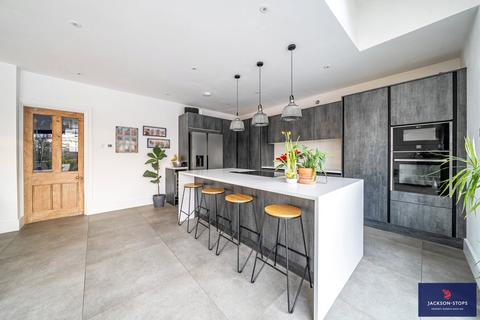 5 bedroom detached house for sale, Station Road, Woburn Sands, Milton Keynes, Buckinghamshire, MK17