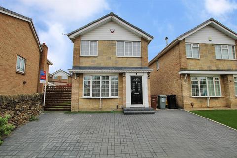 Lawns Square, New Farnley, Leeds