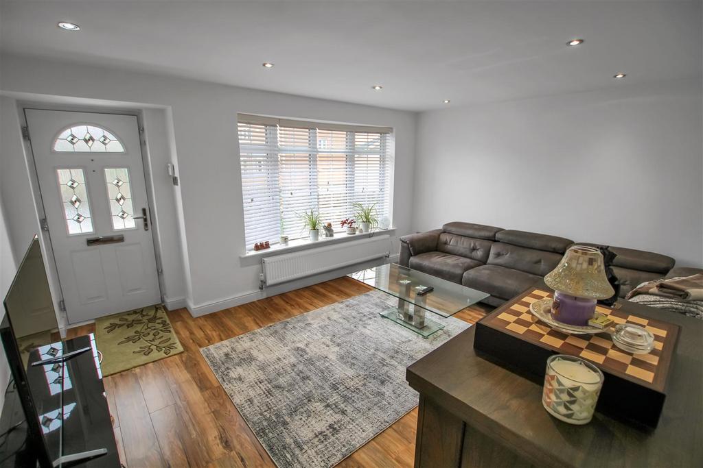 Living Room: