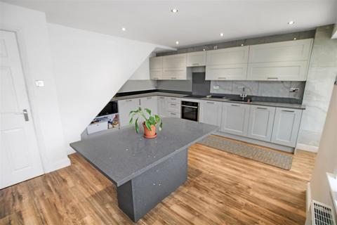3 bedroom detached house for sale, Lawns Square, New Farnley, Leeds