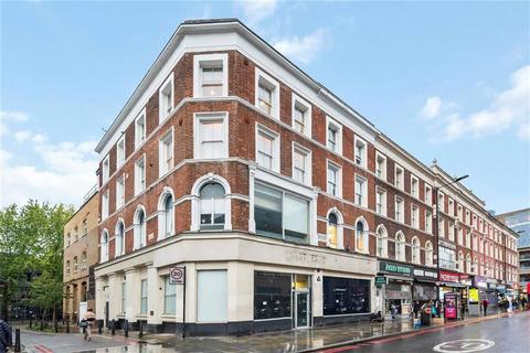 3 bedroom flat to rent, Kingsland High Street, London E8