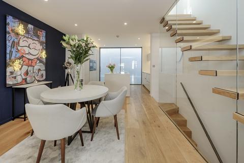 3 bedroom house for sale, Gregory Place, London W8