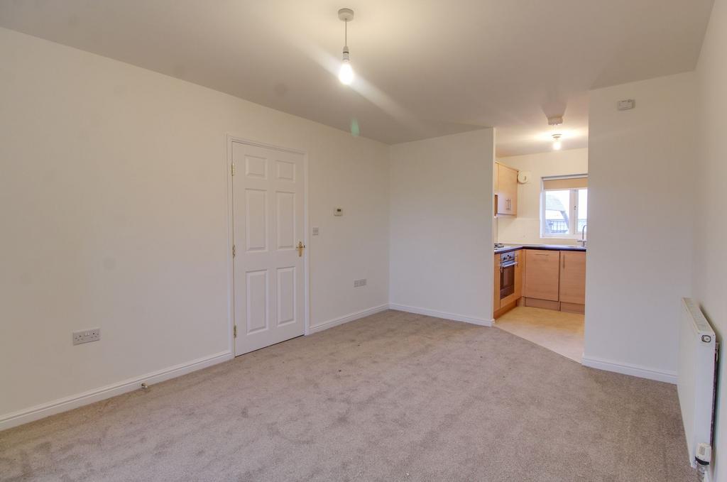 Sitting/dining room