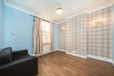 4 bedroom terraced house to rent, St. Francis Road, London SE22