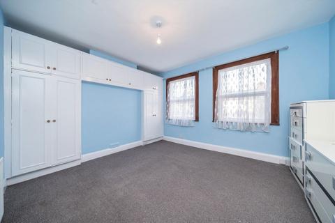 4 bedroom terraced house to rent, St. Francis Road, London SE22