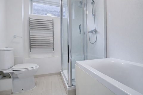 3 bedroom apartment to rent, Amersham Hill, Buckinghamshire HP13