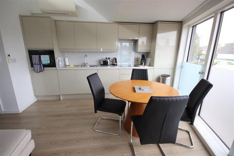 undefined, Nelson Court, Cambridge CB4