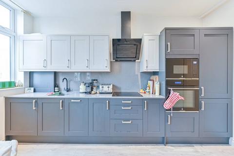 1 bedroom flat to rent, Astoria Walk, Brixton, London, SW9
